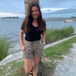 Meet your Posher, Madison